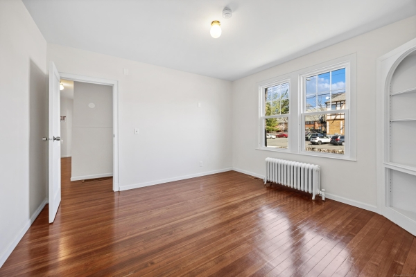 Listing Image #3 - Others for sale at 850 Farmington Avenue c, West Hartford CT 06119