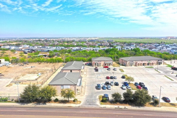 Listing Image #3 - Office for sale at 2412 Jacaman Rd, Laredo TX 78041
