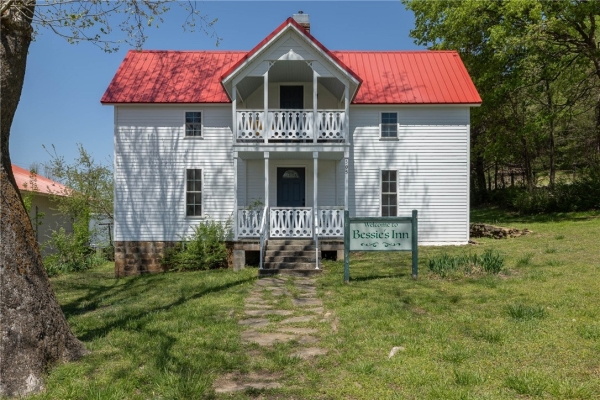 Listing Image #2 - Industrial for sale at 505 Main Street, Huntsville AR 72740