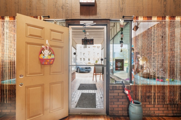 Listing Image #2 - Retail for sale at 14 S Court St, Sullivan IN 47882