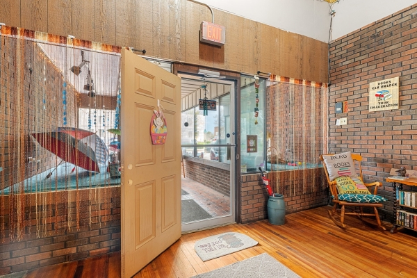 Listing Image #3 - Retail for sale at 14 S Court St, Sullivan IN 47882