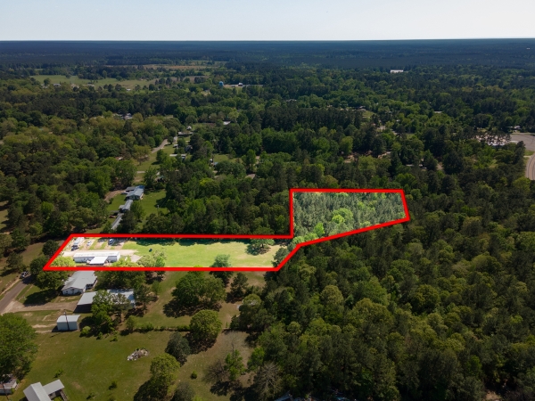 Listing Image #2 - Others for sale at 361 Townsend Street, Zavalla TX 75980