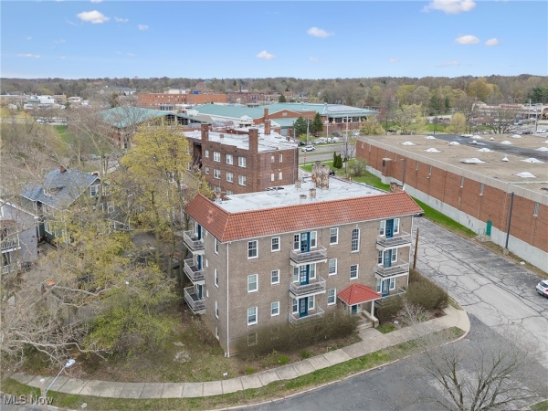 Listing Image #2 - Others for sale at 1615 Ridgefield Road, Cleveland Heights OH 44118