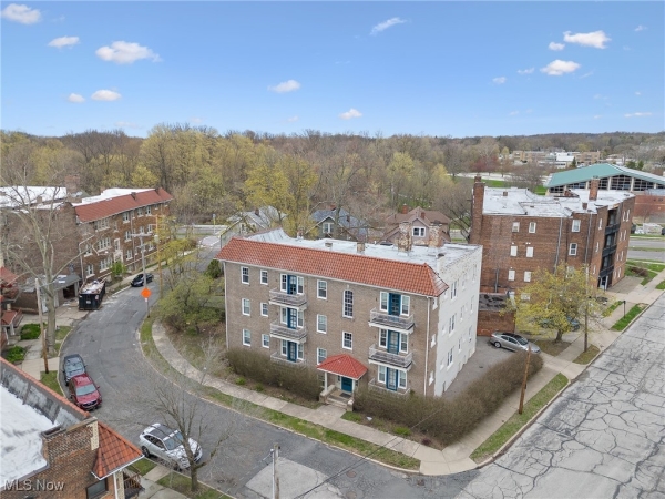 Listing Image #3 - Others for sale at 1615 Ridgefield Road, Cleveland Heights OH 44118