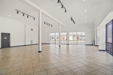 Listing Image #3 - Others for sale at 602 S Hampton Road, Dallas TX 75208