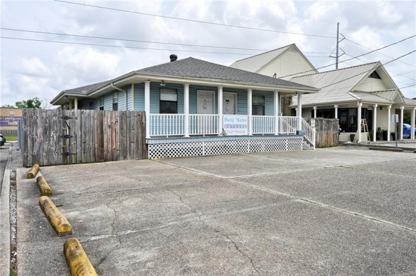 Listing Image #1 - Others for sale at 1629 Hickory Avenue, Harahan LA 70123