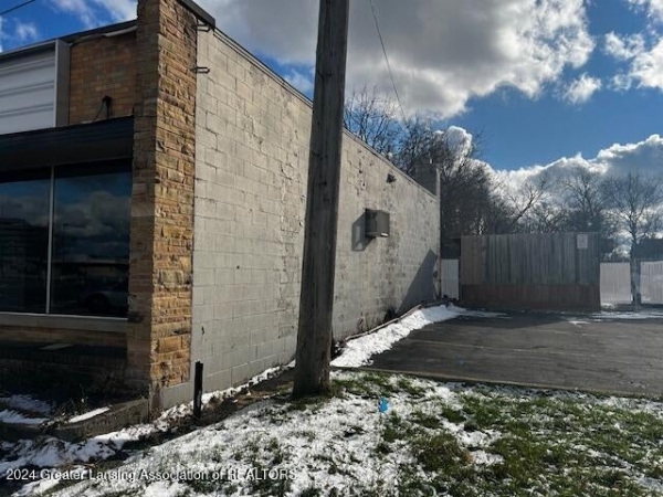 Listing Image #2 - Others for sale at 3022 E Michigan, Lansing MI 48912