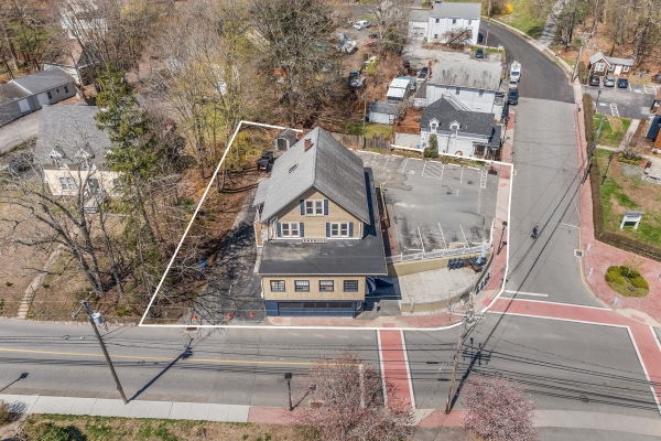 Listing Image #1 - Multi-Use for sale at 107 Main Street, Ivoryton CT 06442