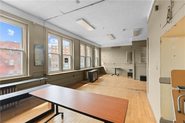 Listing Image #3 - Others for sale at 33 Summer, Pawtucket RI 02860