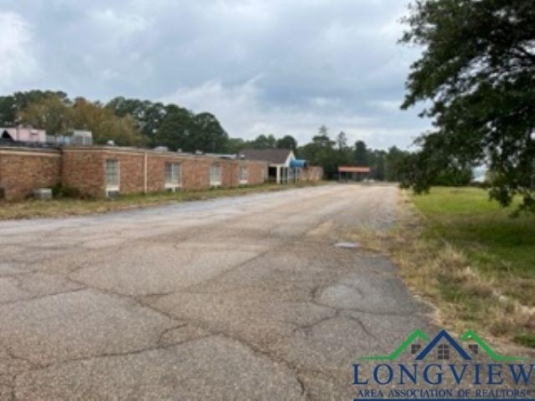 Listing Image #2 - Others for sale at 1115 N Walcott, Jefferson TX 75657