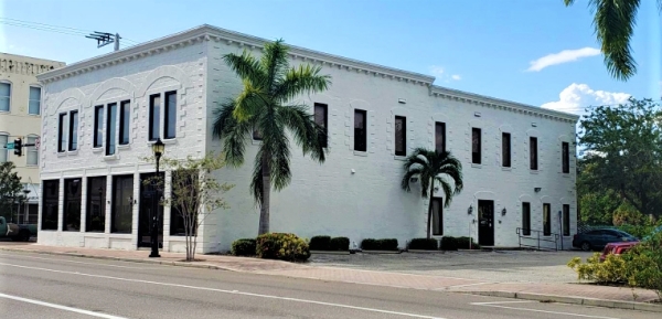 Listing Image #1 - Office for sale at 905 Manatee Ave E, Bradenton FL 34205