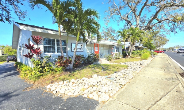 Listing Image #1 - Office for sale at 3110 Manatee Ave W, Bradenton FL 34205