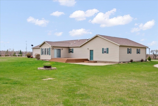 Listing Image #2 - Others for sale at 1734 Outer Road, Oelwein IA 50662