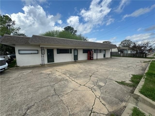 Listing Image #3 - Others for sale at 200 SOUTH Drive, Natchitoches LA 71457