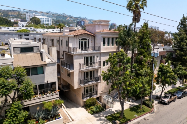 Listing Image #2 - Multi-family for sale at 8833 Cynthia Street, West Hollywood CA 90069