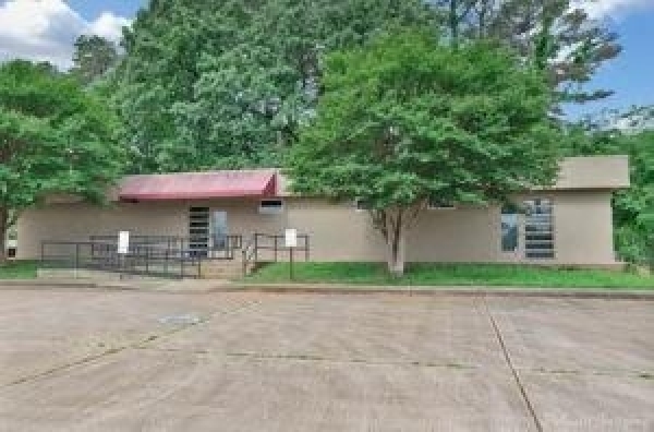Listing Image #2 - Industrial for sale at 108 N Louisiana Street, Plain Dealing LA 71064