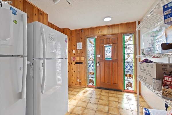 Listing Image #3 - Others for sale at 1915 COMMERCIAL ST, Salem OR 97302
