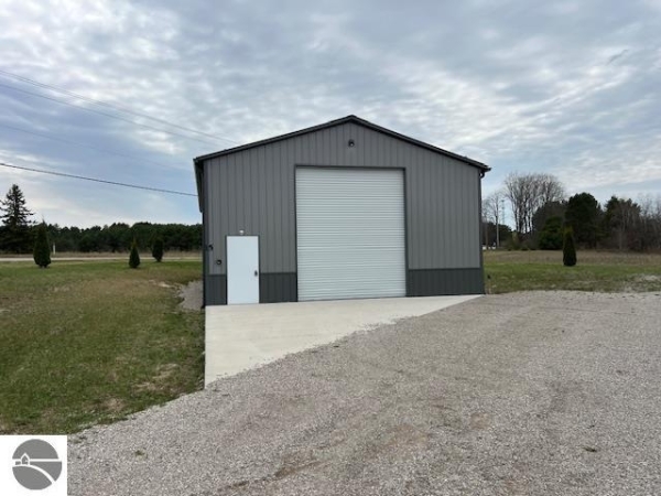Listing Image #2 - Others for sale at 2790 Lynx Lane, Kingsley MI 49649