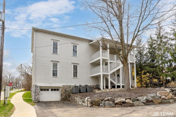 Listing Image #3 - Office for sale at 86 W Center Street, Douglas MI 49406