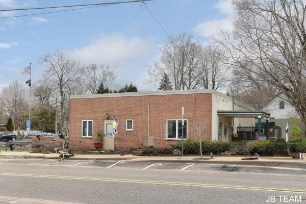 Listing Image #3 - Office for sale at 47 W Center Street, Douglas MI 49406
