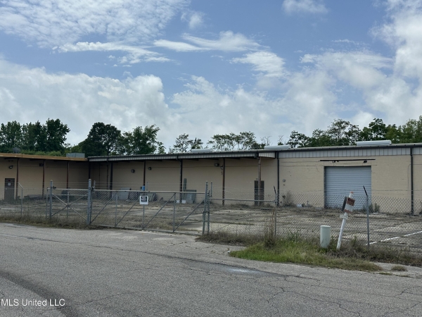 Listing Image #3 - Industrial for sale at 2909 26th Avenue, Gulfport MS 39501