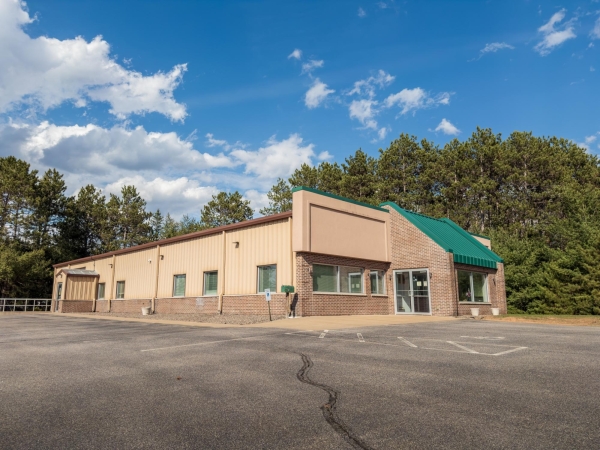 Listing Image #2 - Office for sale at 425 W Mill St, Eagle River WI 54521
