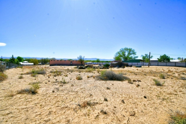 Listing Image #3 - Others for sale at 6930-C Ray Lane SW, Albuquerque NM 87121