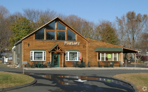 Listing Image #1 - Retail for sale at 1474 Berlin Tpke, Berlin CT 06037