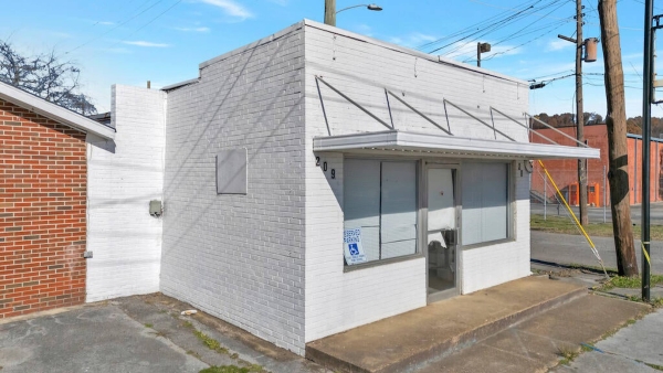 Listing Image #2 - Retail for sale at 209 W Gordon Ave, Rossville GA 30741