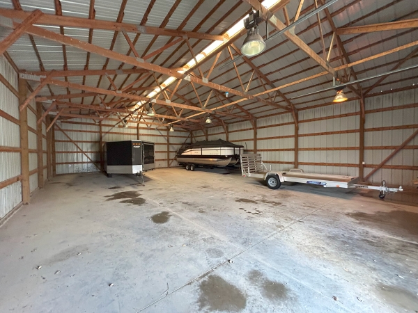 Listing Image #2 - Others for sale at 502 Rothmoor Road, Storm Lake IA 50588