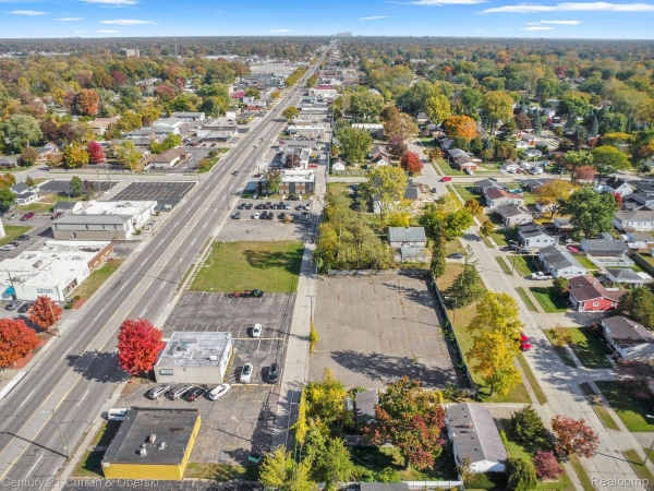 Listing Image #3 - Others for sale at 30759 Ford Road, Garden City MI 48135