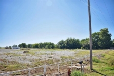 Listing Image #3 - Others for sale at 229430 E 600 Road, Seiling OK 73663