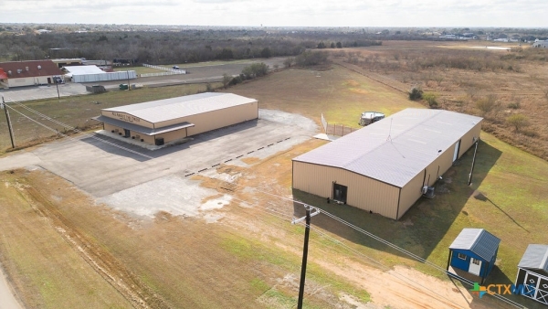 Listing Image #1 - Others for sale at 13955 US Highway 77, Victoria TX 77904
