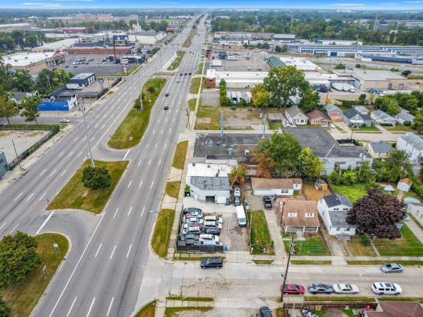 Listing Image #1 - Others for sale at 12379 E 8 Mile Road, Warren MI 48089