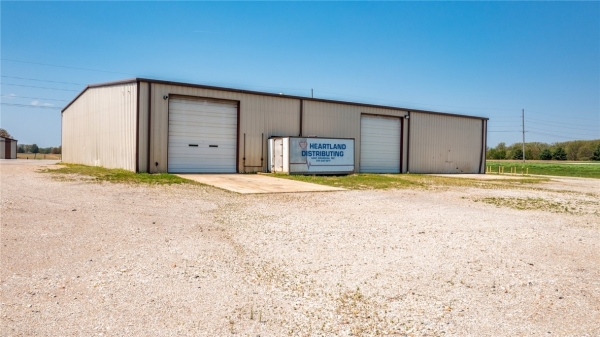Listing Image #3 - Others for sale at 2822 N County Road 330e, Mattoon IL 61938