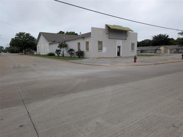 Listing Image #2 - Others for sale at 4315 NE Loraine Street, Haltom City TX 76117