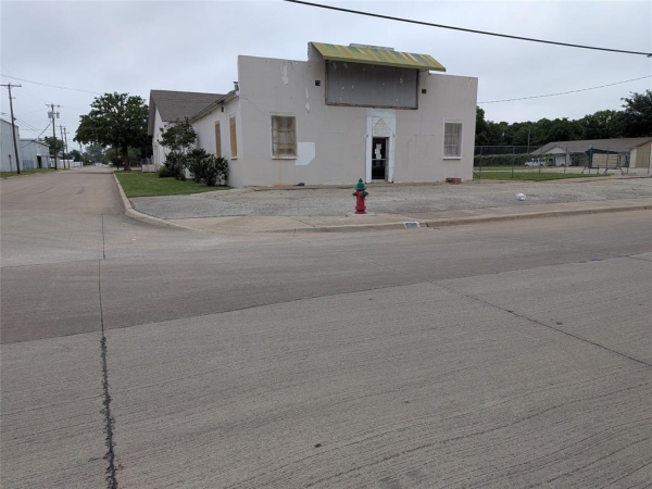 Listing Image #3 - Others for sale at 4315 NE Loraine Street, Haltom City TX 76117