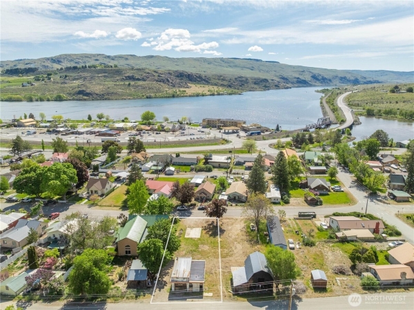Listing Image #1 - Land for sale at NSA BEACH STREET, PATEROS WA 98846