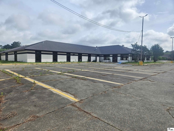 Listing Image #2 - Office for sale at 3510 MEDICAL PARK DRIVE, Monroe LA 71203