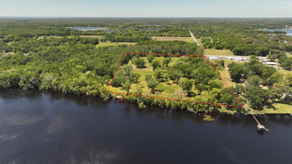 Listing Image #2 - Land for sale at 2570 S Highway 17, Crescent City FL 32112