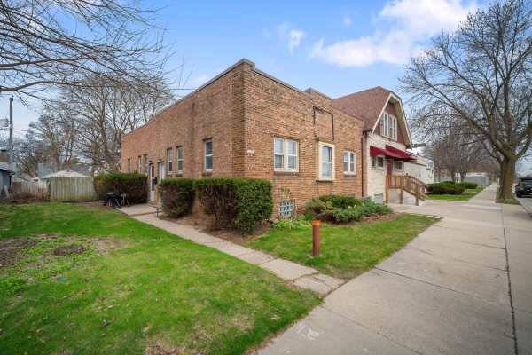 Listing Image #2 - Others for sale at 3423 S Clement Ave, Milwaukee WI 53207