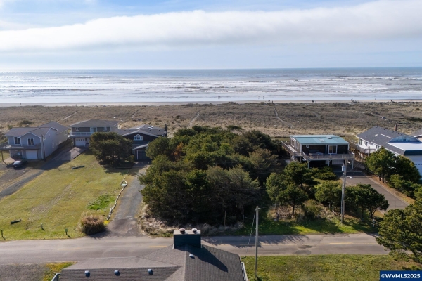 Listing Image #2 - Land for sale at Next to 26 Beach Dr, Rockaway Beach OR 97136