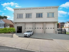 Office for sale in Staten Island, NY