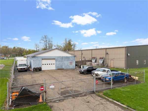 Listing Image #2 - Others for sale at 4455 Louisville Street NE, Canton OH 44705