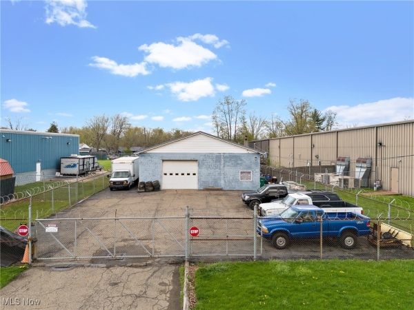 Listing Image #3 - Others for sale at 4455 Louisville Street NE, Canton OH 44705