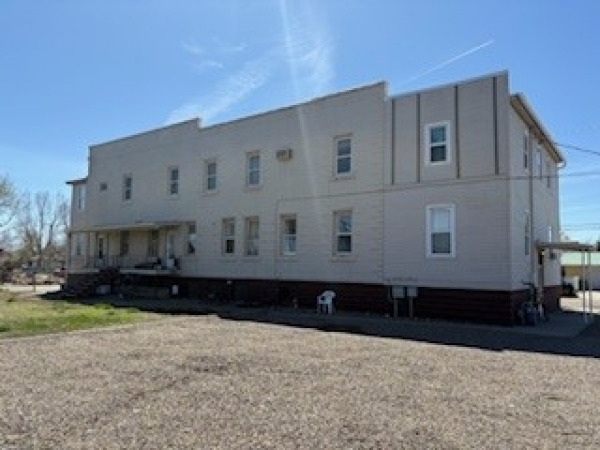 Listing Image #2 - Multi-family for sale at 701 N Montana Ave, Miles City MT 59301