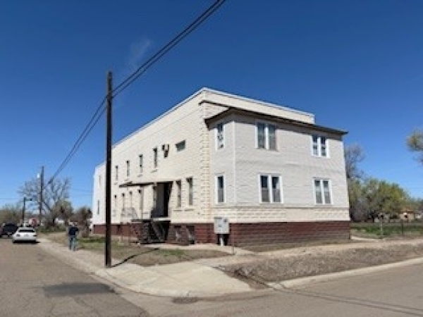 Listing Image #3 - Multi-family for sale at 701 N Montana Ave, Miles City MT 59301