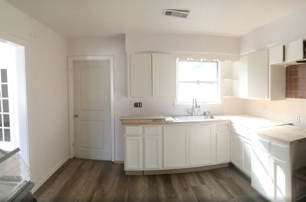 Listing Image #3 - Others for sale at 2602 Campbell Rd, Houston TX 77080