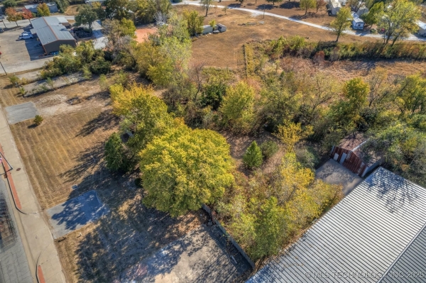 Listing Image #2 - Land for sale at 2100 Hwy 59, Grove OK 74344