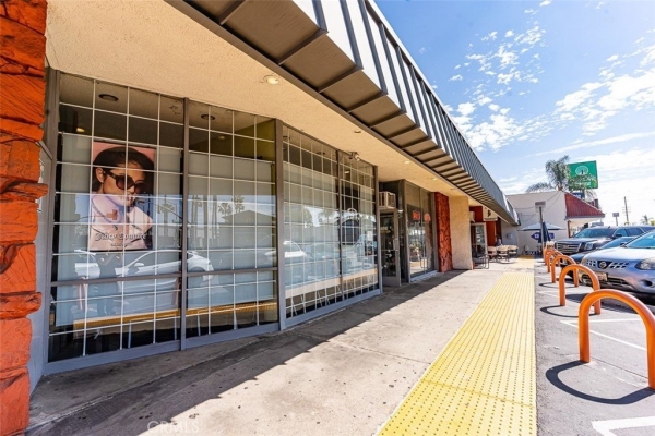 Listing Image #2 - Others for sale at 13313 Telegraph Road, Whittier CA 90605